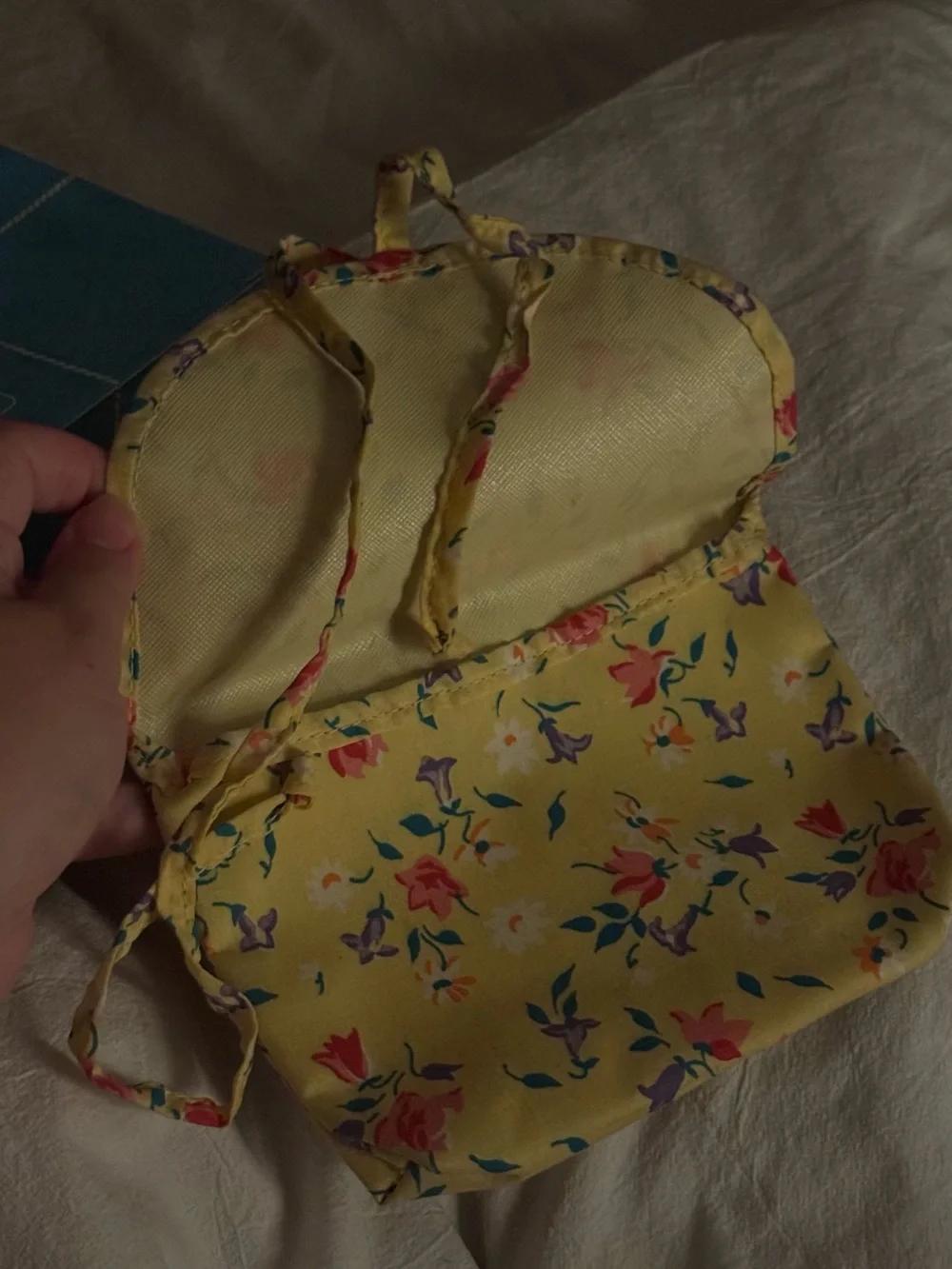 vintage avon Yellow floral makeup bag